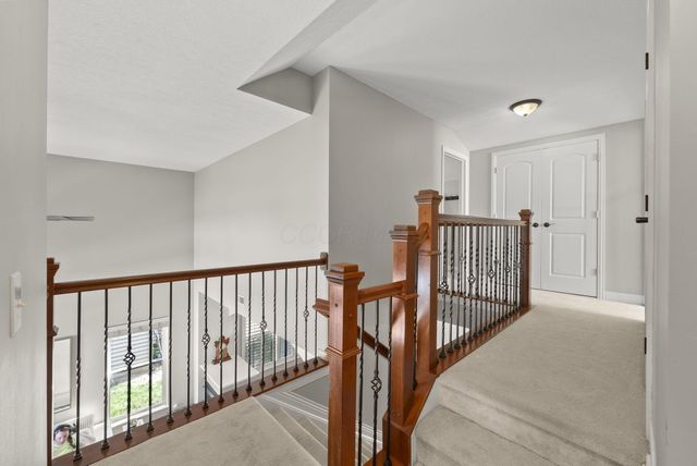 6156 Tournament Avenue, Westerville, OH 43081