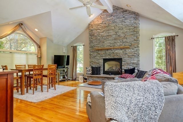 8 Shady Lane Dr, Burlington, MA 01803