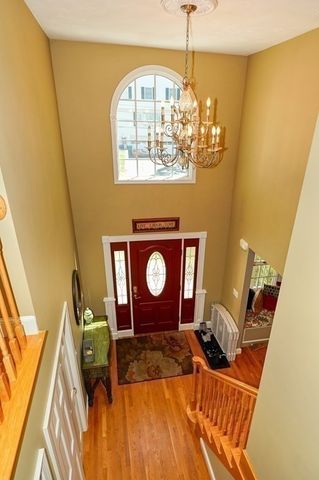 8 Shady Lane Dr, Burlington, MA 01803