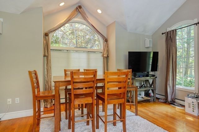 8 Shady Lane Dr, Burlington, MA 01803