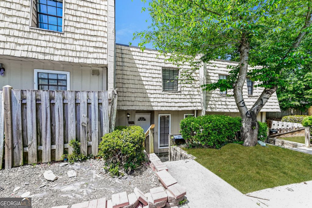 6421 Woodstone Terrace, Morrow, GA 30260