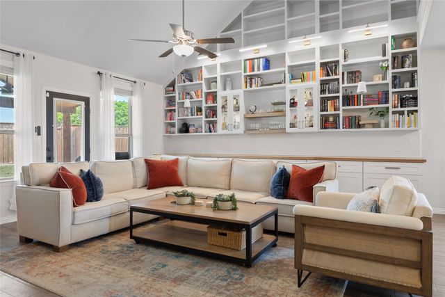 101 Mossy Oak Trail, Fort Worth, TX 76131