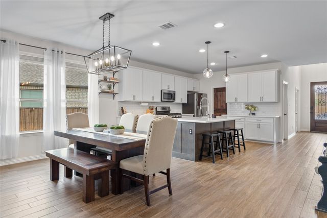 101 Mossy Oak Trail, Fort Worth, TX 76131