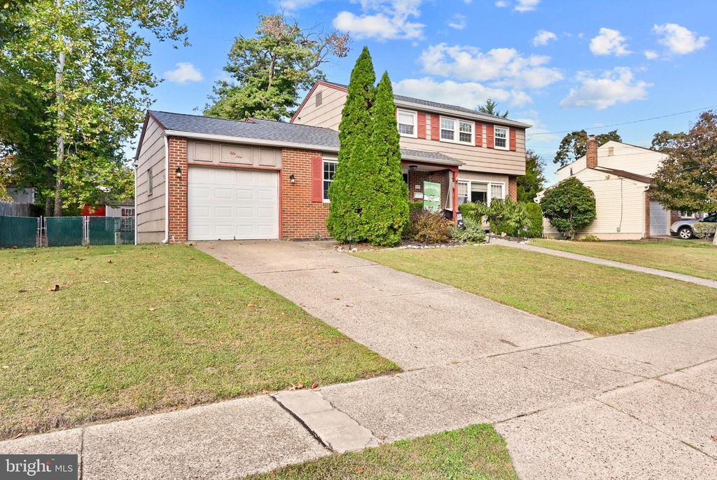 59 GREENWOOD DR, TURNERSVILLE, NJ 08012 — photo 2