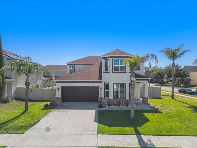 2001 RED BLUFF AVENUE, Apopka, FL 32712