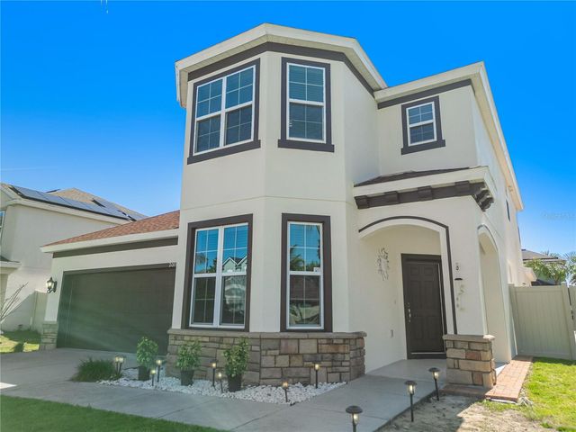 2001 RED BLUFF AVENUE, Apopka, FL 32712