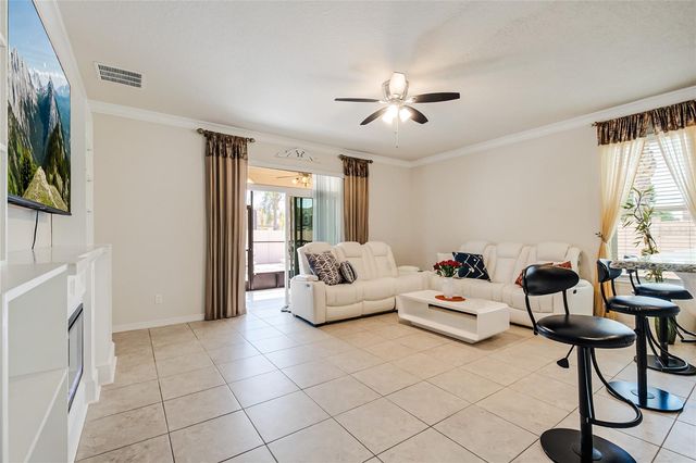 2001 RED BLUFF AVENUE, Apopka, FL 32712