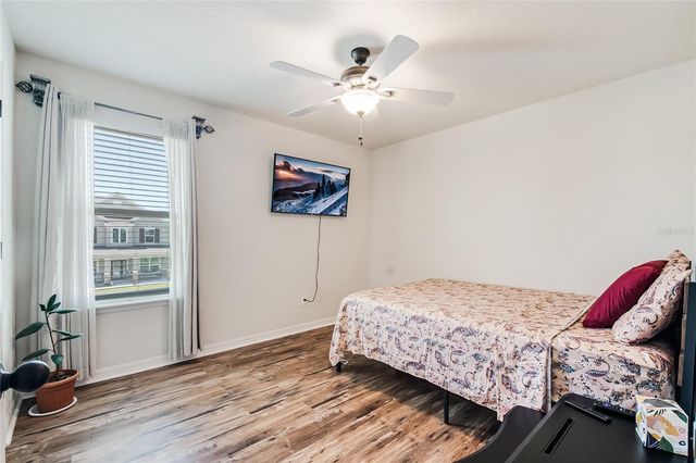 2001 RED BLUFF AVENUE, Apopka, FL 32712