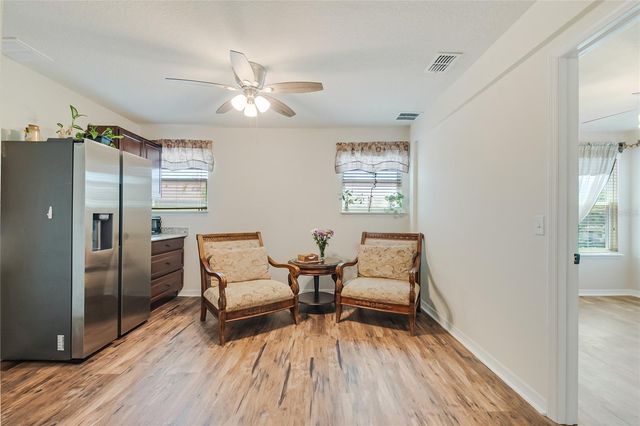 2001 RED BLUFF AVENUE, Apopka, FL 32712