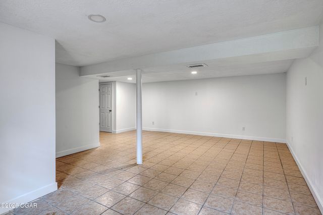 1628 Jefferson Circle, Webb City, MO 64870