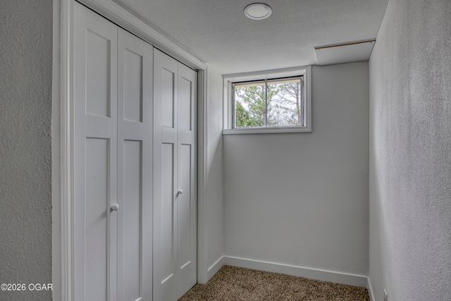 1628 Jefferson Circle, Webb City, MO 64870