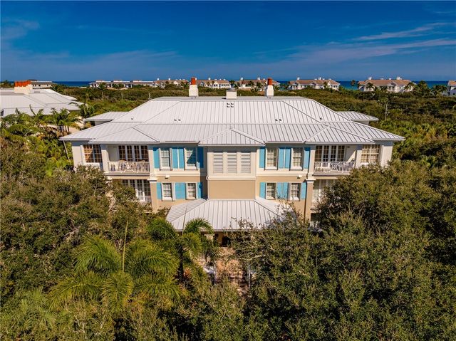 110 Island Plantation Terrace 201, Vero Beach, FL 32963