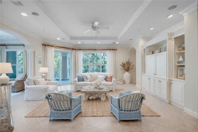 110 Island Plantation Terrace 201, Vero Beach, FL 32963