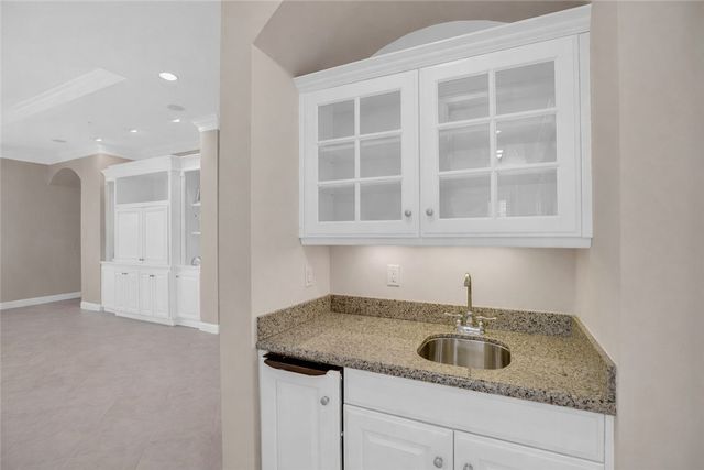 110 Island Plantation Terrace 201, Vero Beach, FL 32963