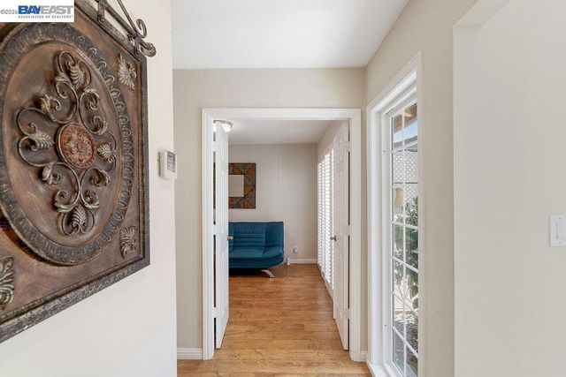 531 Jones Place, Walnut Creek, CA 94597