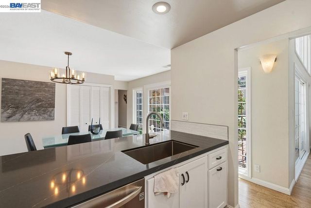 531 Jones Place, Walnut Creek, CA 94597