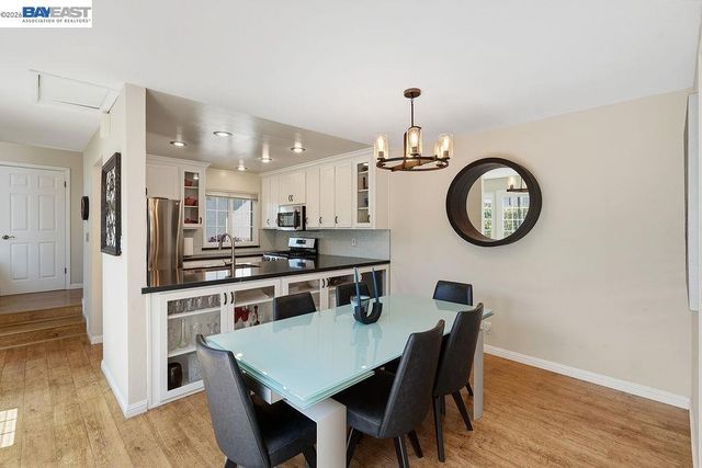 531 Jones Place, Walnut Creek, CA 94597