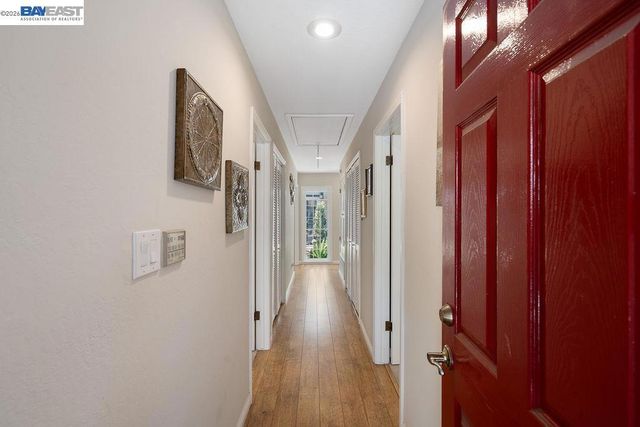 531 Jones Place, Walnut Creek, CA 94597