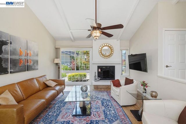 531 Jones Place, Walnut Creek, CA 94597