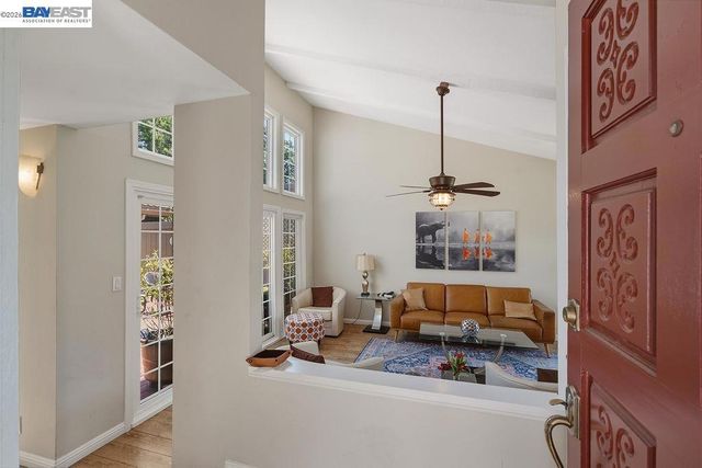 531 Jones Place, Walnut Creek, CA 94597