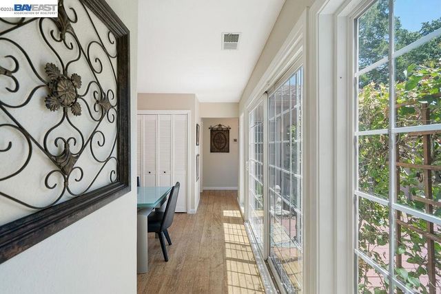 531 Jones Place, Walnut Creek, CA 94597