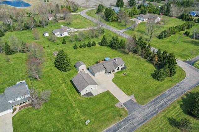 6156 Gwen Lane, Allenton, WI 53002