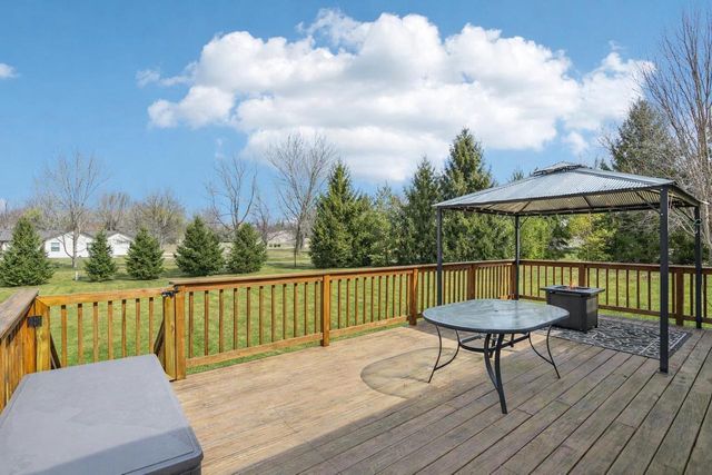 6156 Gwen Lane, Allenton, WI 53002