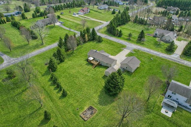 6156 Gwen Lane, Allenton, WI 53002