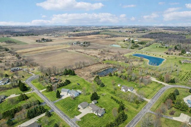 6156 Gwen Lane, Allenton, WI 53002