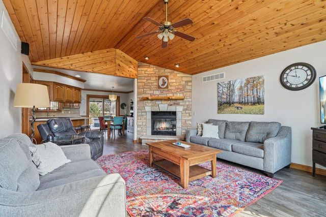 6156 Gwen Lane, Allenton, WI 53002