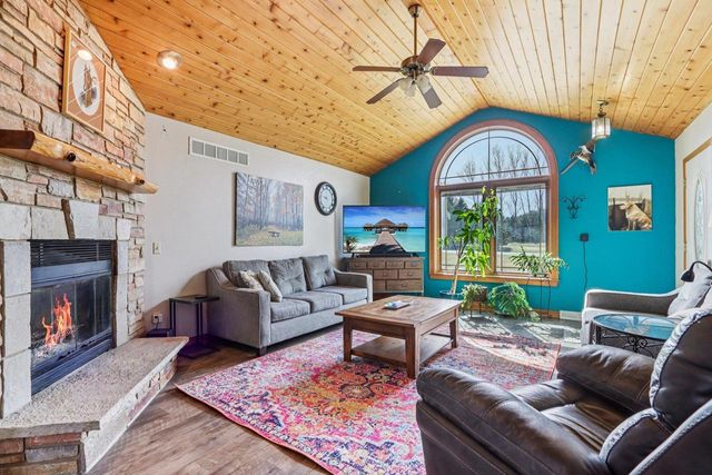 6156 Gwen Lane, Allenton, WI 53002