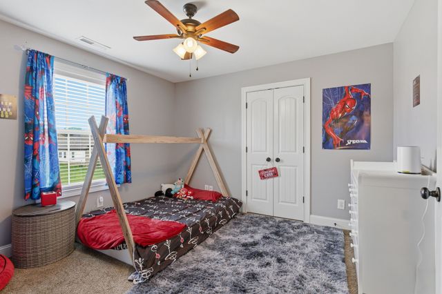 567 Larkspur Dr, Clarksville, TN 37043