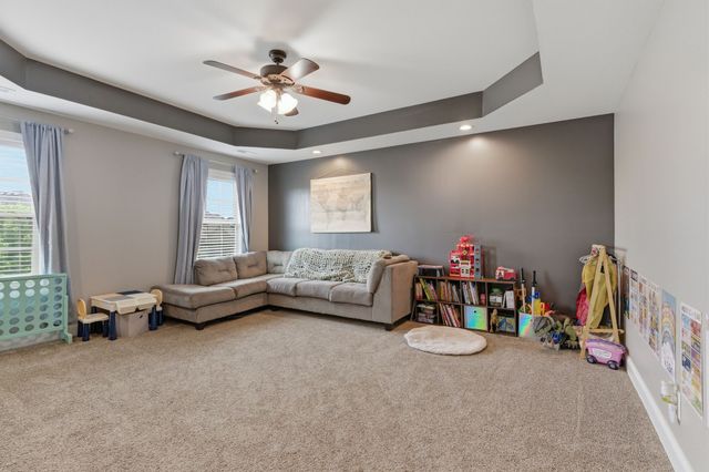 567 Larkspur Dr, Clarksville, TN 37043