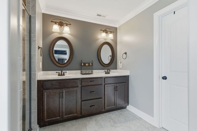 567 Larkspur Dr, Clarksville, TN 37043