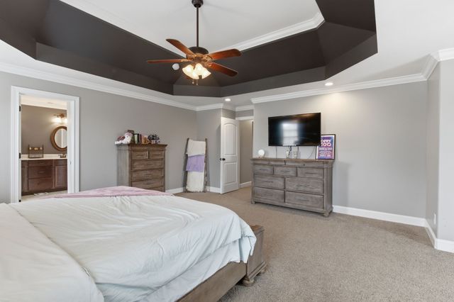 567 Larkspur Dr, Clarksville, TN 37043