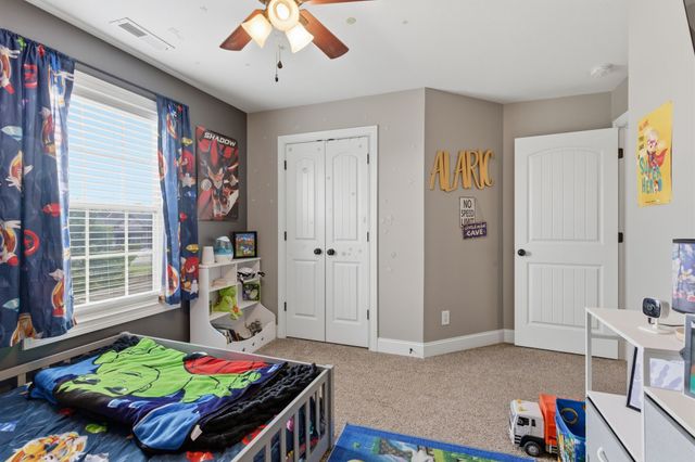 567 Larkspur Dr, Clarksville, TN 37043
