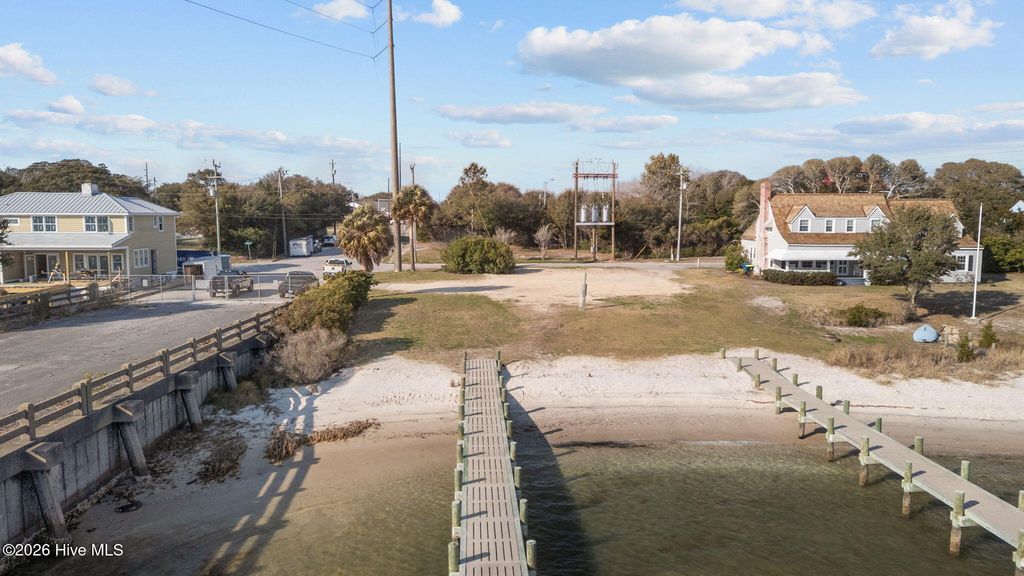 Image 18 of property listing at 2315 Evans Street, Morehead City, NC 28557