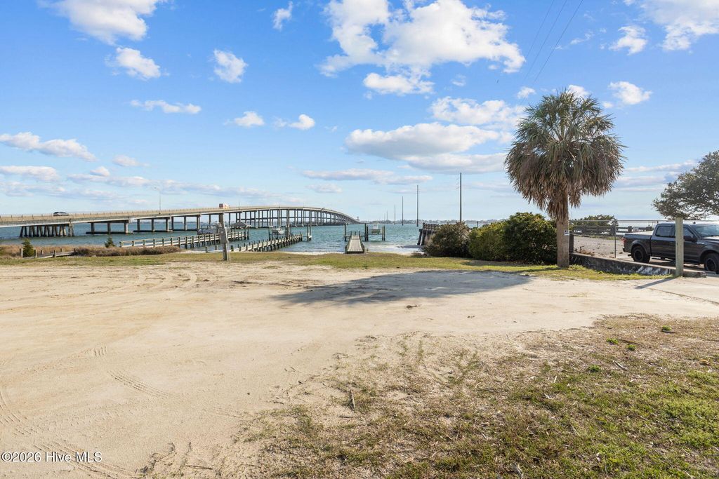 Image 6 of property listing at 2315 Evans Street, Morehead City, NC 28557