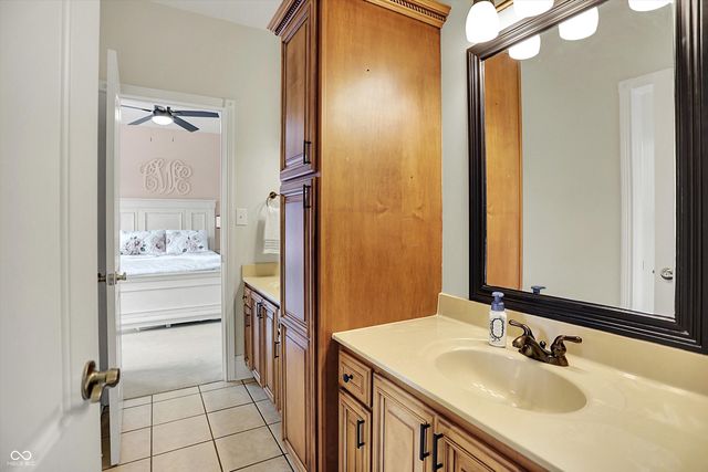 7634 The Commons, Zionsville, IN 46077