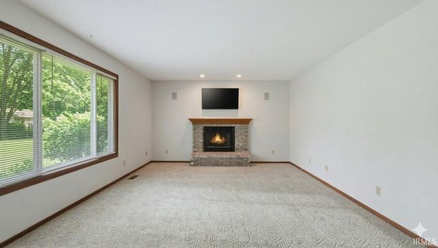 2101 White Plains Court, Fort Wayne, IN 46815