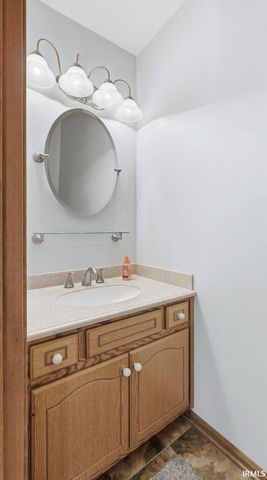 2101 White Plains Court, Fort Wayne, IN 46815