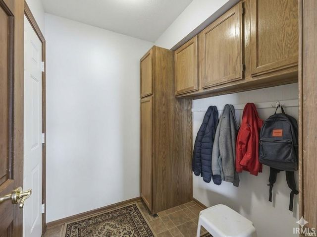 2101 White Plains Court, Fort Wayne, IN 46815