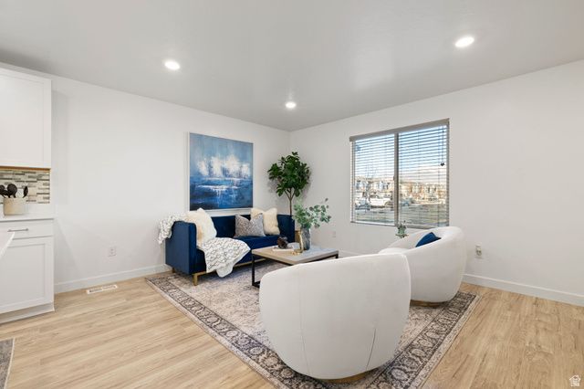 106 N HEADING ROW, Saratoga Springs, UT 84045