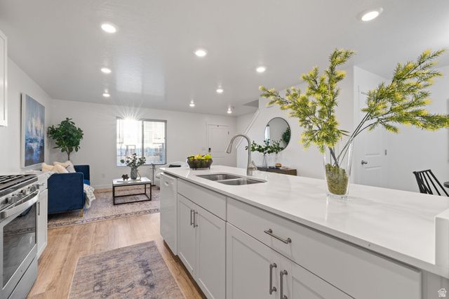 106 N HEADING ROW, Saratoga Springs, UT 84045