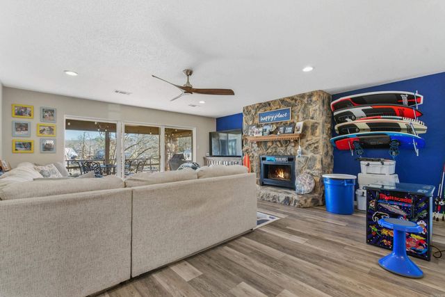 1141 Twin Points Rd Road, Hot Springs, AR 71913