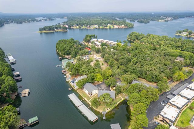 1141 Twin Points Rd Road, Hot Springs, AR 71913