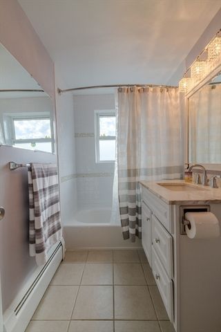 37 Montvale Ave 11, Woburn, MA 01801