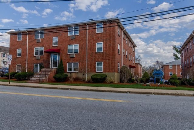 37 Montvale Ave 11, Woburn, MA 01801