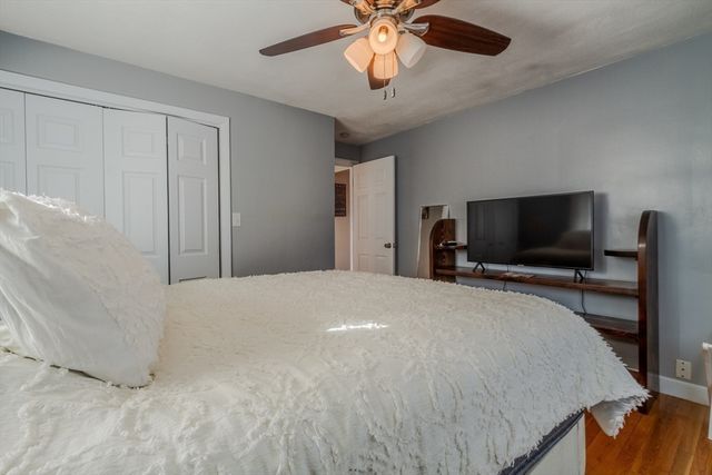 37 Montvale Ave 11, Woburn, MA 01801