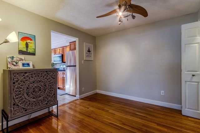 37 Montvale Ave 11, Woburn, MA 01801